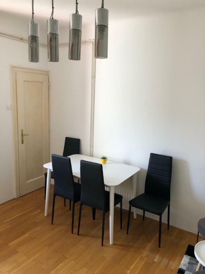 Roseman - Small Open Flat In The City Centre *
