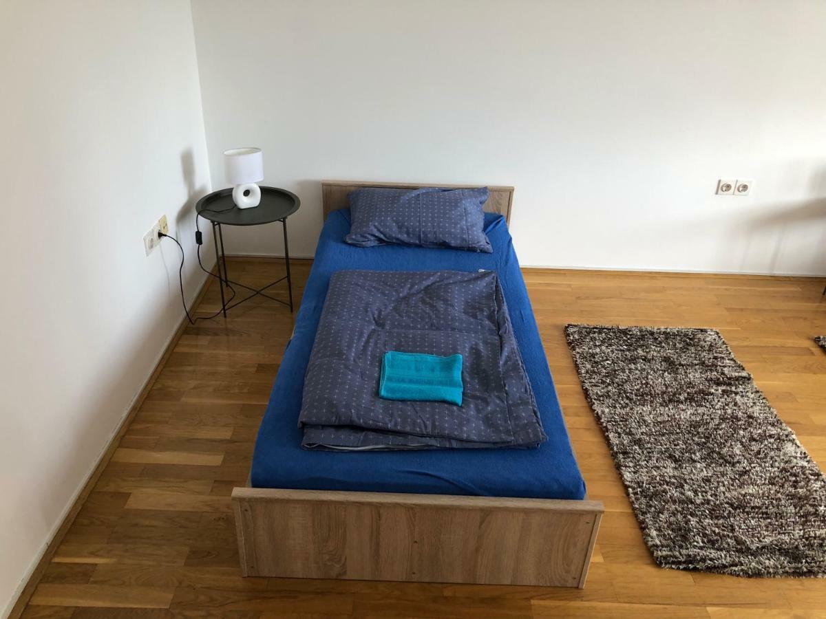 Roseman - Small Open Flat In The City Centre